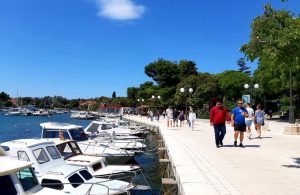 Slovenku zgrozile cijene u krčkim trgovinama: “Prešli su sve granice. A kako je tek lokalcima?!”