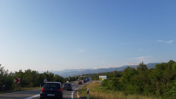 Krčki vijećnici ukazali na probleme i predložili rješenja: Zabrana za bicikliste, komunalni vezovi i nesnosne gužve na Krku