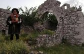 FOTO Obilazak crkava Sv. Petra na otoku Krku s Darkom Antolkovićem i knezovima krčkim Frankopanima