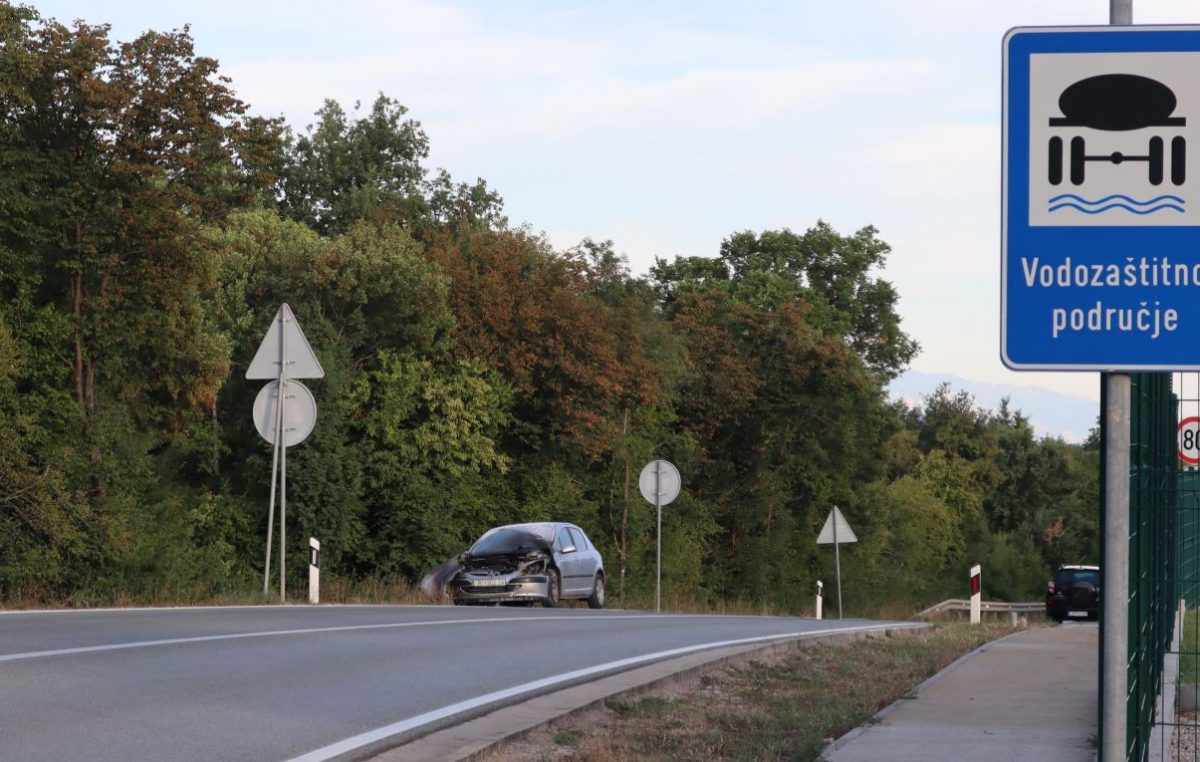 Na području PGŽ-a tijekom vikenda 430 prometnih prekršaja; kod skretanja za Valbisku gorio automobil