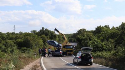 Strašna tragedija na Krku: U sudaru dva vozila poginula mlada žena, majka troje djece