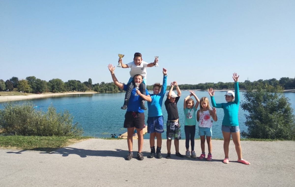 Mladi jedriličari Jaht kluba Punat u berbi medalja na 28. Velikoj nagradi grada Zagreba