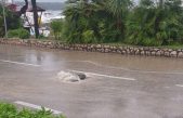 FOTO Oprez na cestama: Obilna kiša digla šahte u Krku