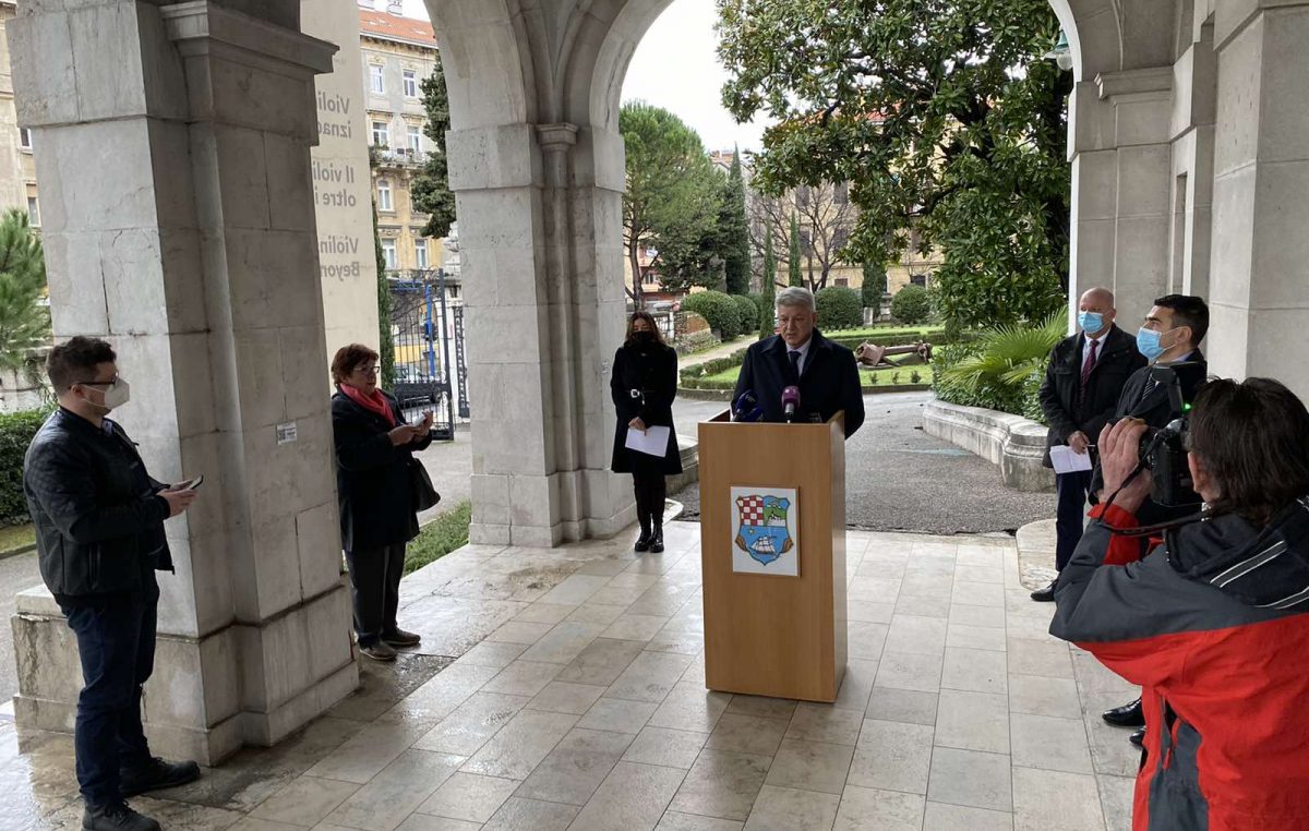 Župan Komadina najavio povratak svih srednjoškolaca u škole 15. veljače i uspostavu cjelogodišnje linije Baška-Lopar-Baška