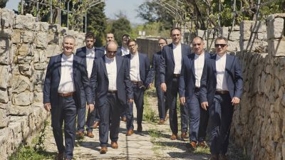 “Samo kantat”: Novi single klape Kaštadi kao posveta tradiciji krčke klapske pjesme