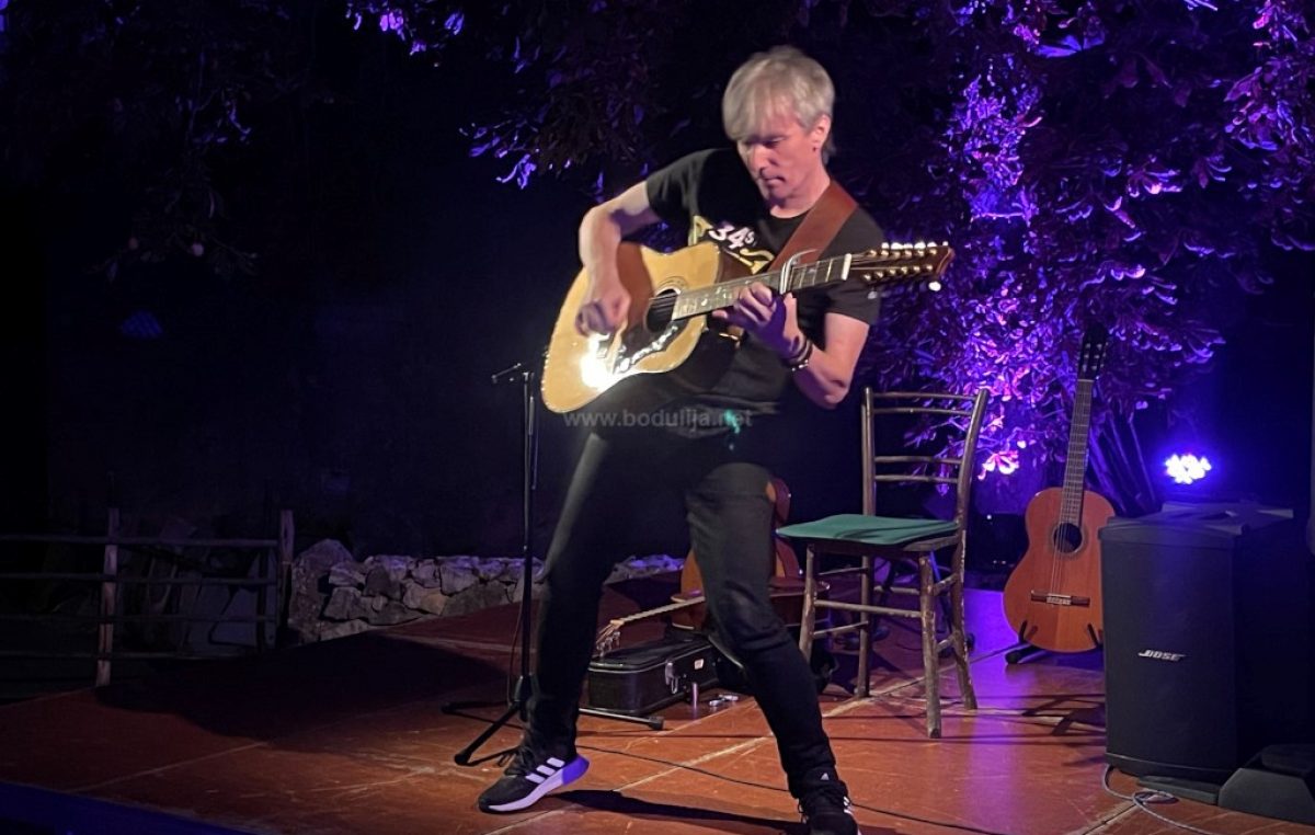 [FOTO/VIDEO] Damir Halilić-Hal održao dojmljiv koncert u “Kući dubašljanske baštine”