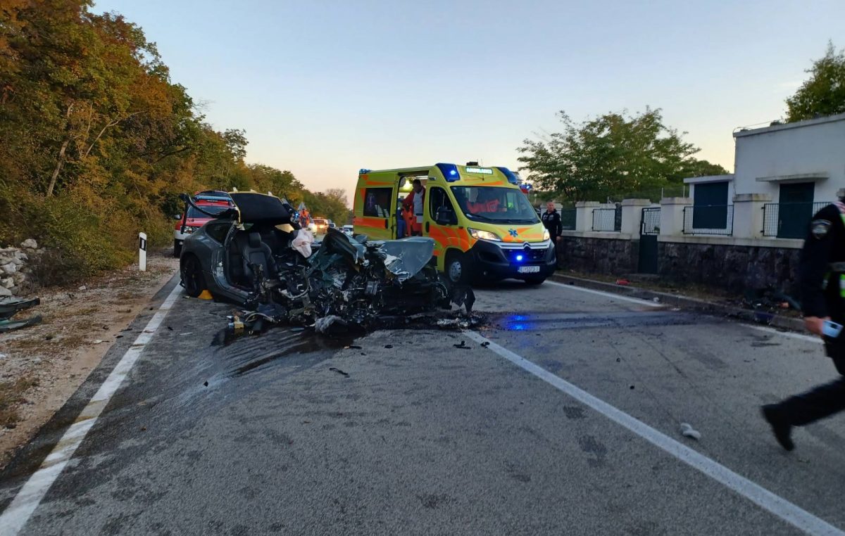 Policija utvrdila uzroke nesreće: Slovenac prebrzo vozio pa se Ferrarijem zabio u zid vodospreme