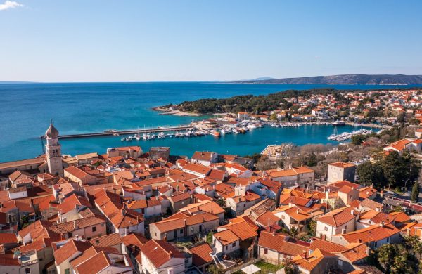 U Krku pronađeno beživotno tijelo ženske osobe