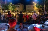 FOTO/VIDEO Sjajan koncert Crvene jabuke rasplesao Vrbnik