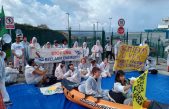 Aktivisti Extinction Rebelliona blokirali ulaz u LNG u Omišlju