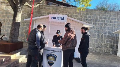 Policija u Krku informirala građane o problemima ovisnosti