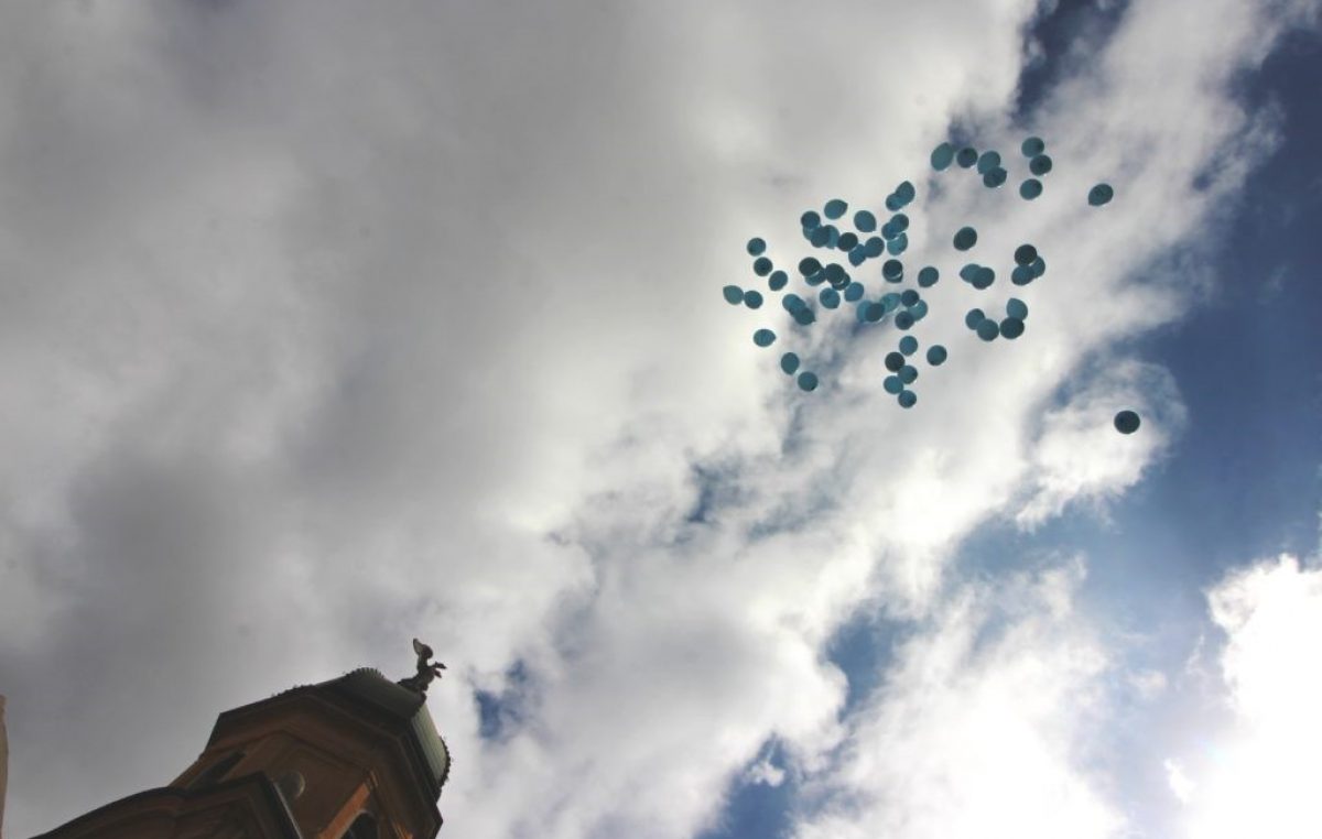 Puštanjem plavih balona na Korzu obilježen Svjetski dan svjesnosti o autizmu