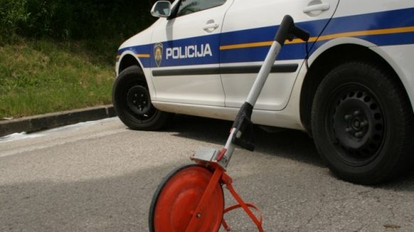 Omišalj: U prometnoj nesreći teško ozlijeđen 70-godišnji biciklist
