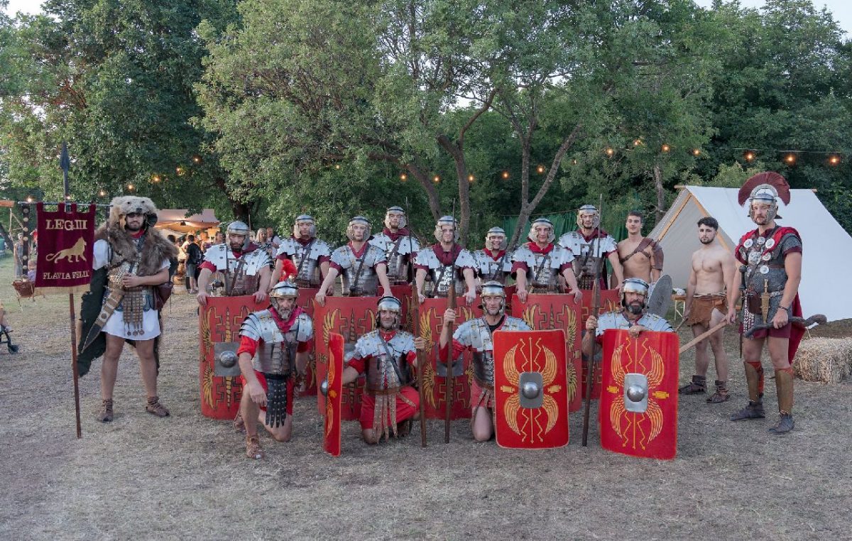 [FOTO/VIDEO] Stari Rimljani ponovo osvojili drevne Mirine na Antičkim danima kod Omišlja