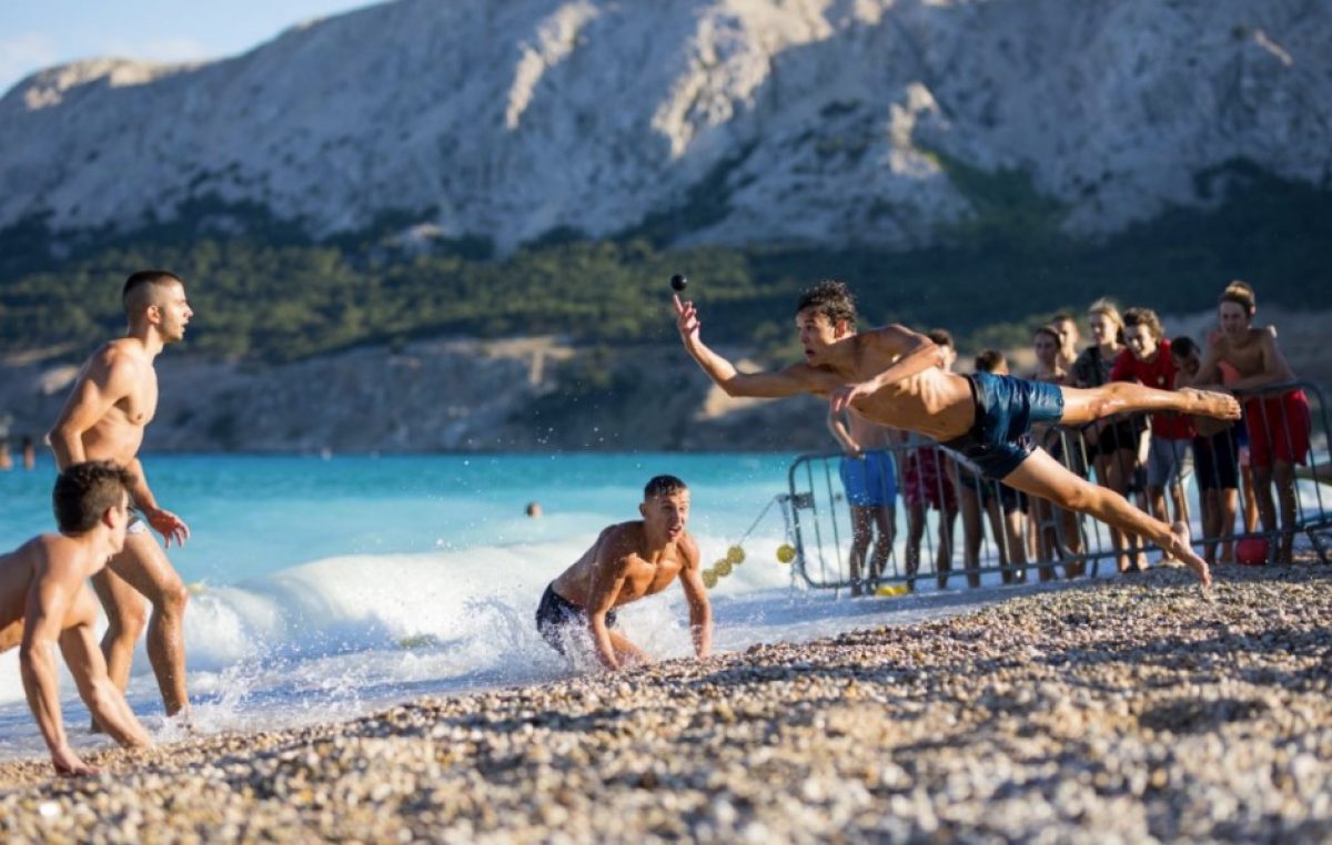 Događanja u Baški: 13. Picigin Fest Baška i promenadni nastup klape Zvonimir