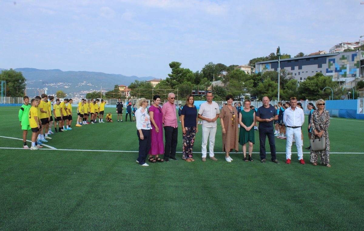 Zajedničkom investicijom Primorsko-goranske županije i Grada Rijeke obnovljeno pomoćno nogometno igralište Stadiona Kantrida