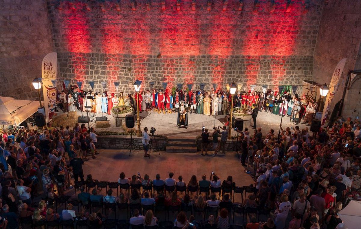 [FOTO/VIDEO] Spektakularno otvorenje jubilarnog 500. Krčkog sajma – Lovrečeve