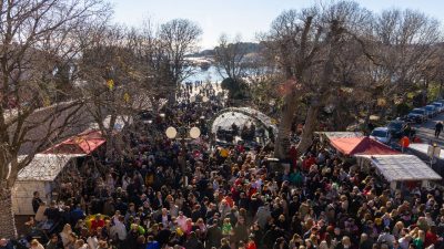 [FOTO/VIDEO] Krčani pjenušcem i ludo dobrom feštom ispratili 2024. godinu