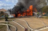 FOTO U Njivicama izgorjela garaža, vatrogasci ugasili požar