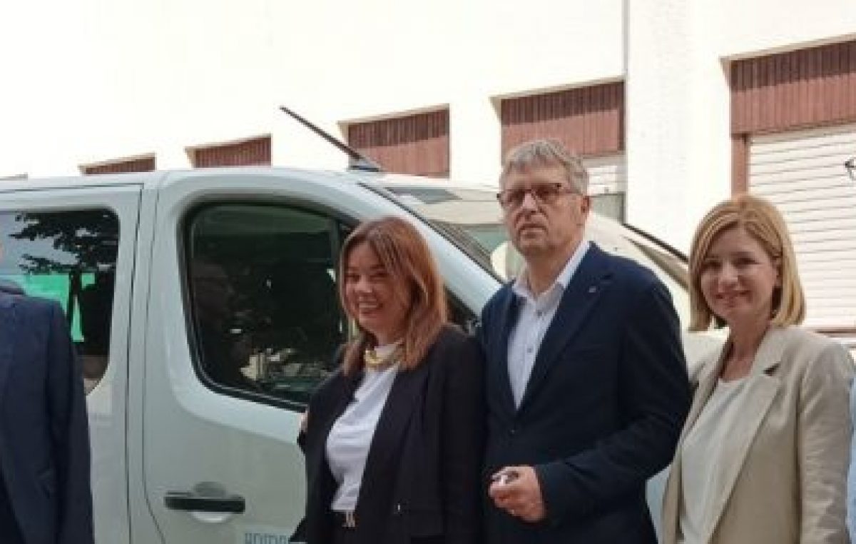 Župan Lukanović posjetio Gorski kotar: Donacija kombija srednjoškolcima Gorskog kotara i podrška razvoju Delnica