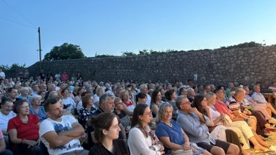 Proglašeni pobjednici Festivala teatra Omišalj – Čavle 2025.