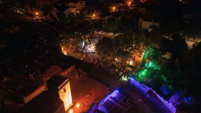 Dobro est Fest u Jurandvoru: četiri dana glazbe, filma, kazališta, kreativnosti i glagoljaške baštine