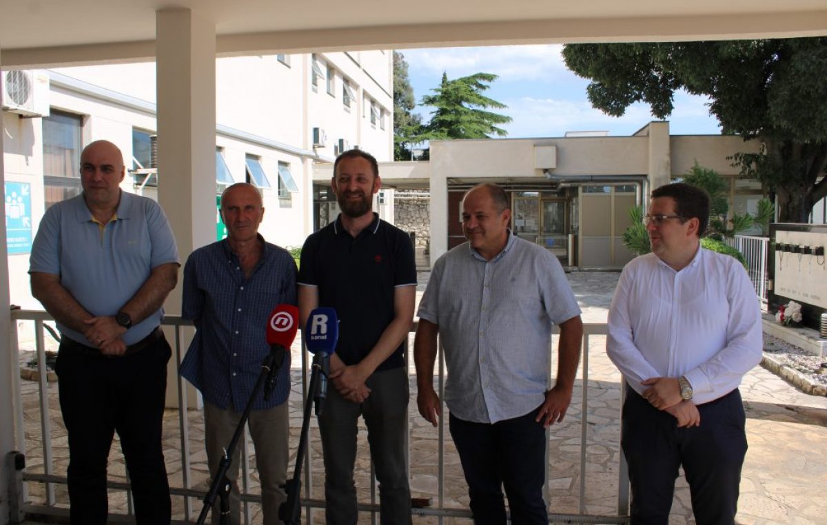 Počela s radom Radna skupina za praćenje INE u Urinju, svi sudionici sastanka zadovoljni, župan poručio da su okoliš i zdravlje ljudi prioritet
