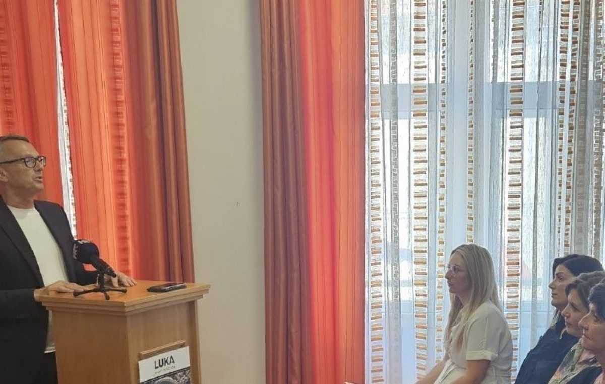 U Cresu potpisan ugovor vrijedan 11,6 milijuna eura za luku Martinšćica