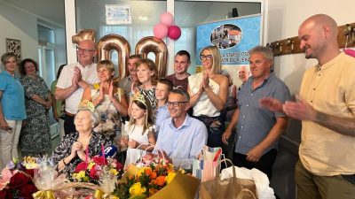 Josipa Turk proslavila 100. rođendan, čestitali joj hrvatski predsjednik i župan