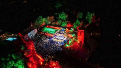 [FOTO/VIDEO] Glazba, emocije i trenuci za pamćenje: Vlatko Stefanovski oduševio na otvorenju Baška International Guitar Festivala