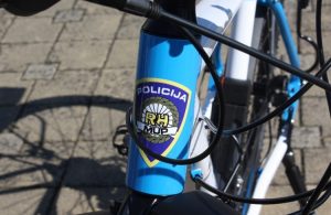 Oprez, netko krade bicikle po otocima