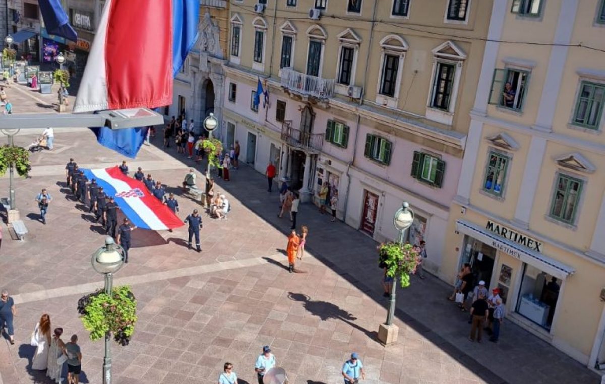 Na obilježavanju Oluje istaknute vrijednosti slobode, zajedništva i odgovornosti prema budućim generacijama