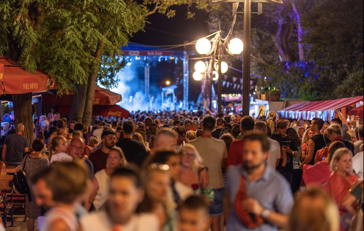 Lovrečeva u znaku okusa: autorski zalogaji, craft pića i duh tradicije