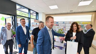 Otvorena nova Ljekarna Kukuljanovo – prva u županiji s drive-in uslugom