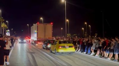 Ilegalni car meetovi već danima ugrožavaju promet po Krku, policija kaznila više od sto stranaca