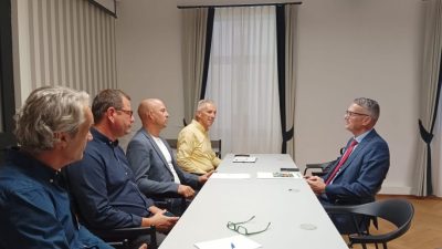 Župan nastavio s obilascima županijskih ustanova – posjet otoku Rabu posvećen obrazovanju i zdravstvu