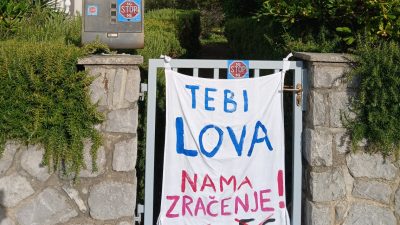 U centru grada Krka: Prosvjed susjeda protiv bazne stanice skrivene u lažnom dimnjaku