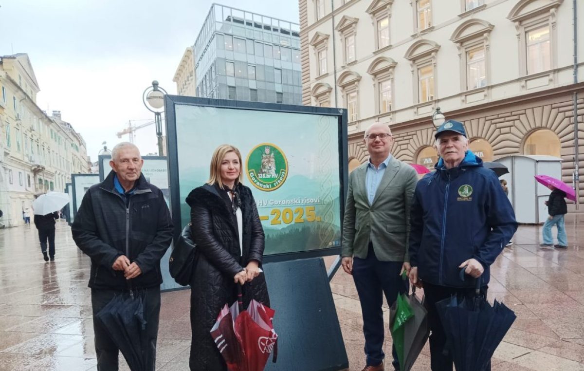 Brigade „Sveti Vid“ i „Goranski risovi“ izložbom na Korzu obilježile 34 godine sjećanja i ponosa