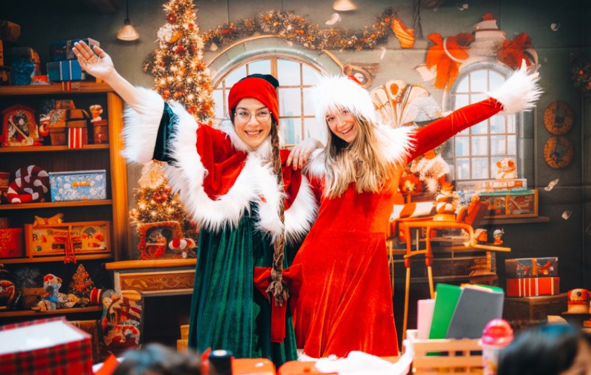 Dva blagdanska programa za djecu: predstava “Djed Mraz traži sobove” i radionica “Tvornica igračaka Djeda Mraza”