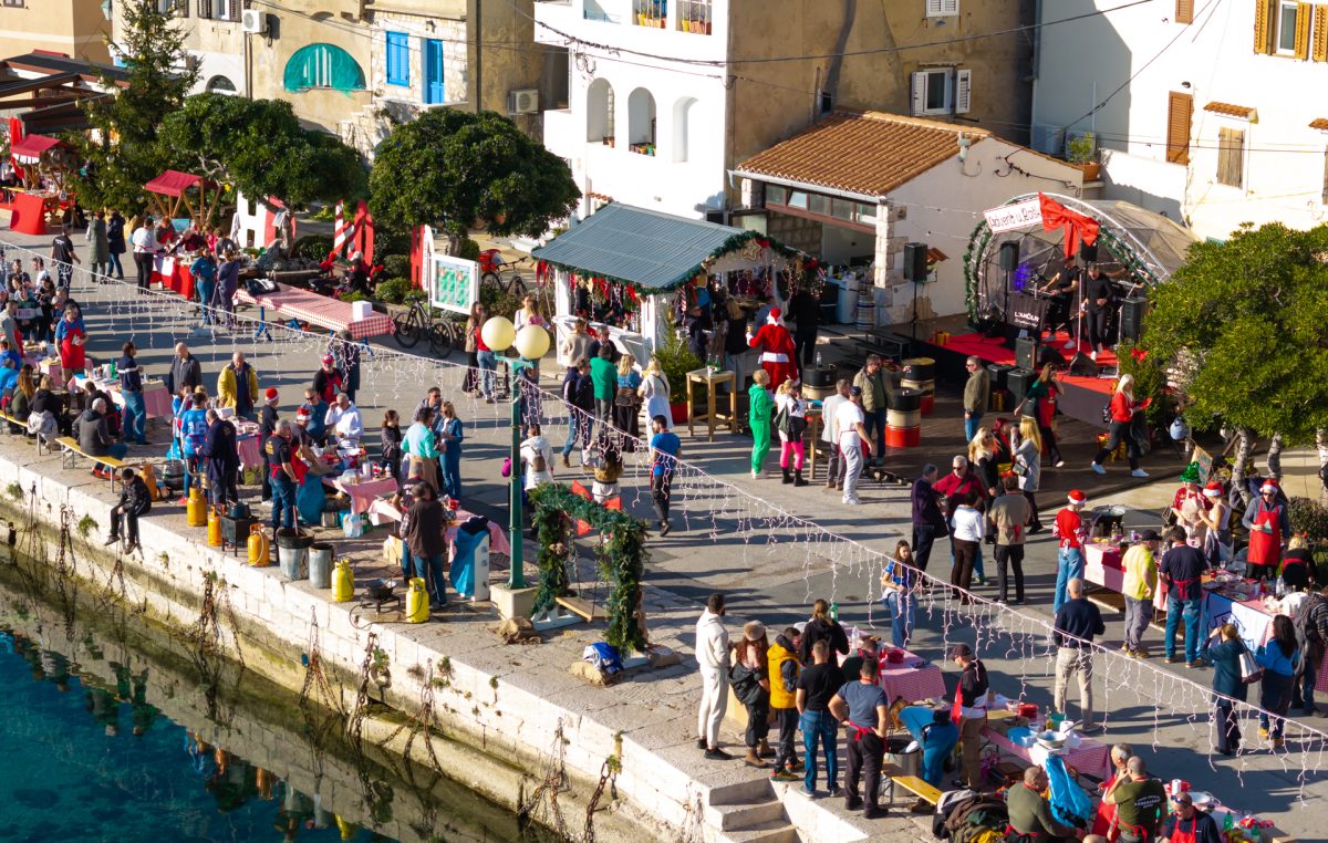 Advent u Baški ovog je vikenda prošao uz arome kotlića, sport, glazbu i dobra djela
