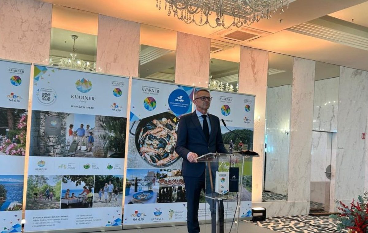 Kvarnerski dan turizma 2025. okupio turističke djelatnike cijele PGŽ- najboljima uručena priznanja