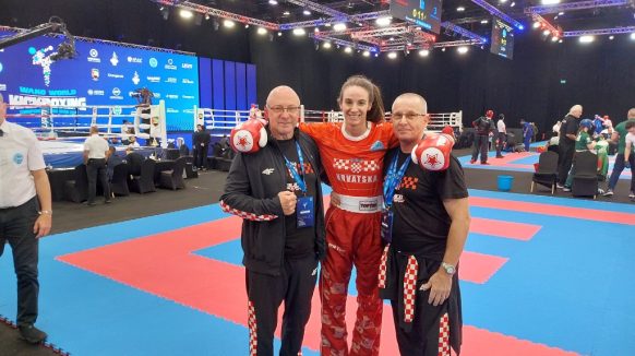 Ela Znaor osvojila brončanu medalju na Svjetskom kickboksing prvenstvu