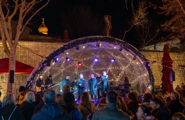 [FOTO/VIDEO] Prelijepa adventska večer u Krku uz Tiramol, Kuriktu i Grupu Cambi