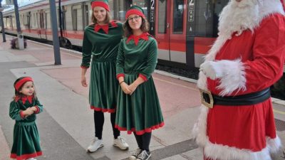 Najveseliji vlak u godini vikendom ponovno vozi: Tin-express krenuo iz Rijeke za Delnice