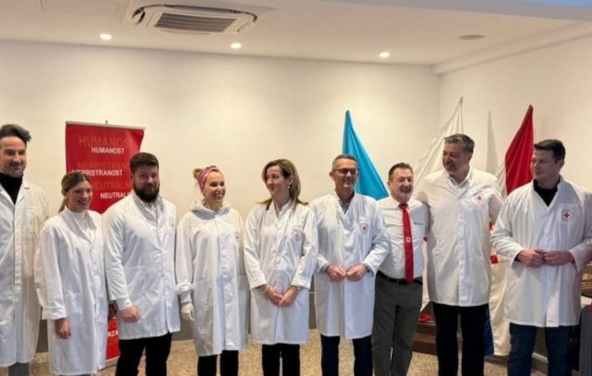 Humanitarna akcija “Danas… za vas!”: Župan Ivica Lukanović i saborski zastupnici kuhali za potrebite