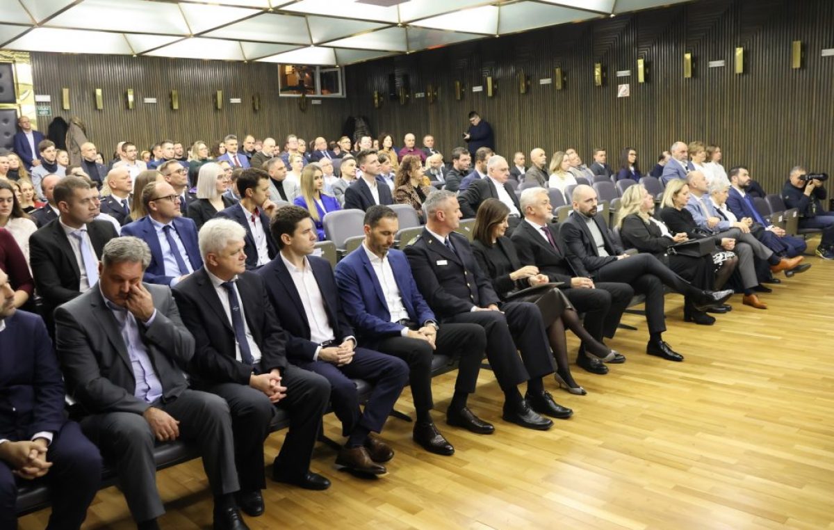 Održana svečana sjednica Pomorskog fakulteta u Rijeci