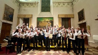 Zlato za riječke gimnazijalce na međunarodnom zborskom natjecanju u Rimu