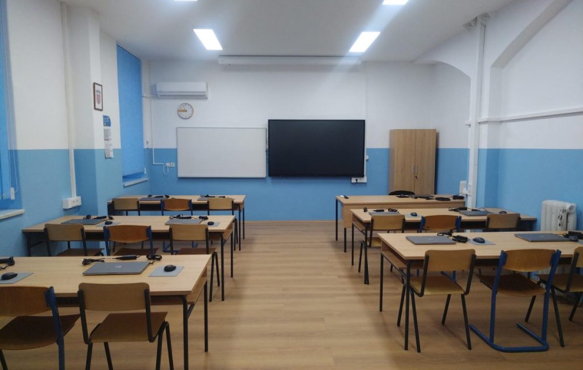 Završena modernizacija tri učionice u Ekonomskoj školi Mije Mirkovića Rijeka