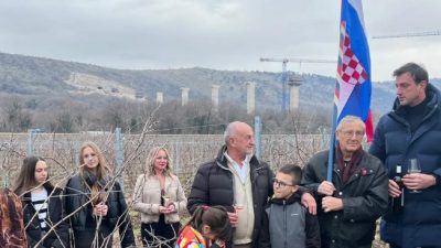 Vincekovo : Uz blagoslov i rezidbu trsova započela nova vinogradarska godina u Pavlomiru