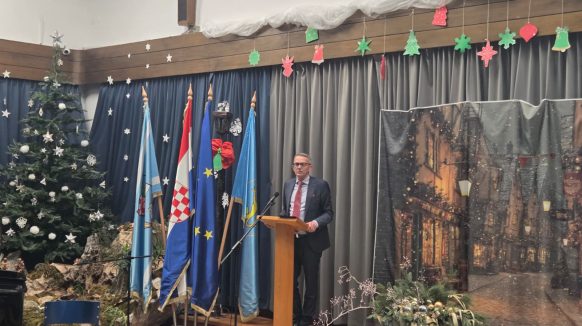 Svečanom sjednicom obilježen Dan Grada Cresa: Dodijeljena priznanja laureatima i istaknuti strateški ciljevi razvoja